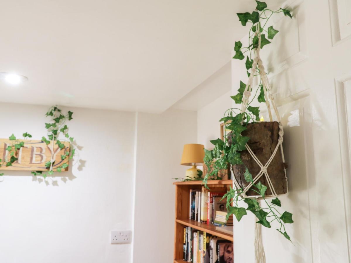 Apartamento The Surfers Bolt Hole Whitby Exterior foto
