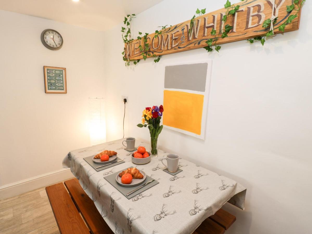 Apartamento The Surfers Bolt Hole Whitby Exterior foto