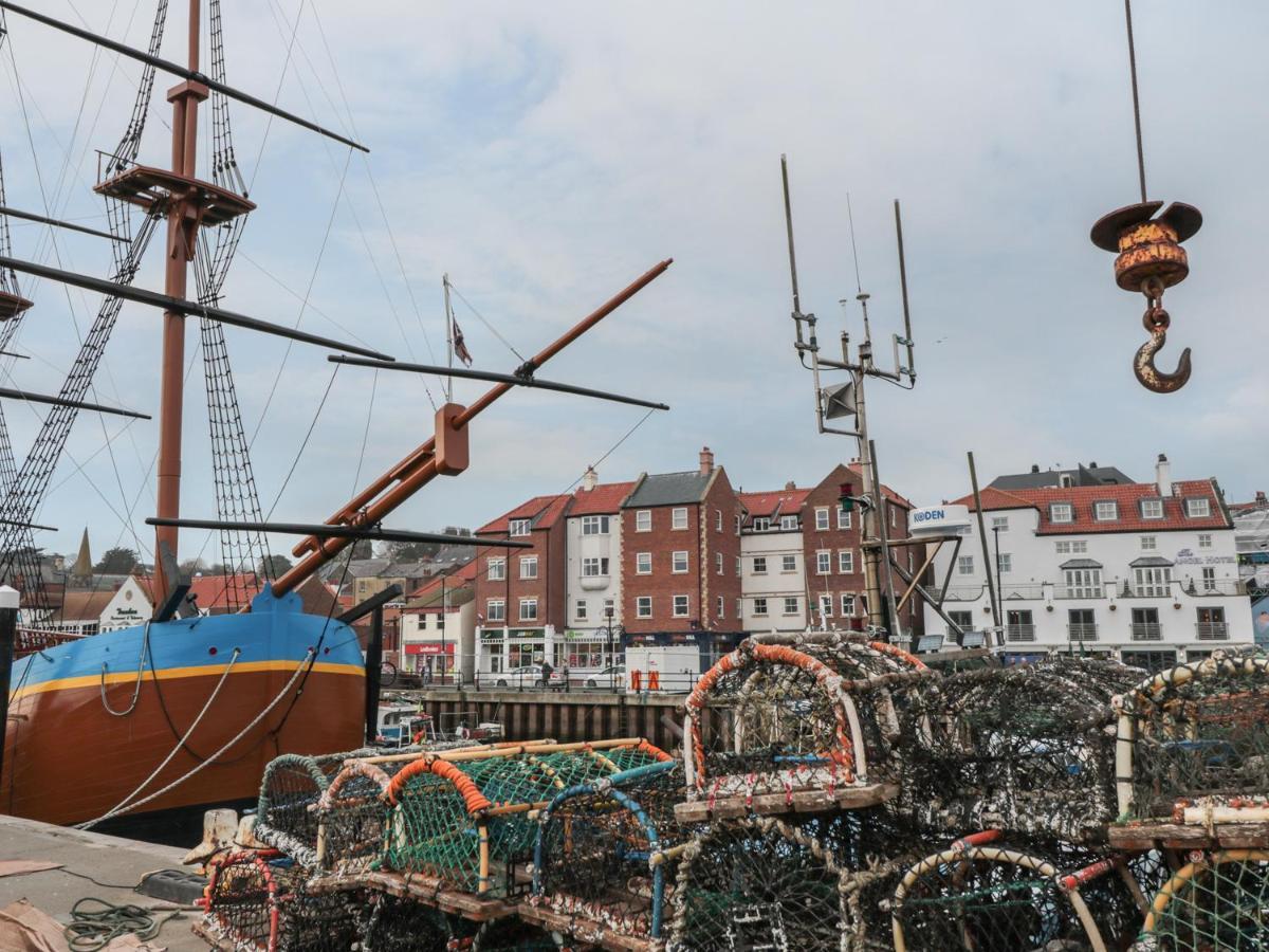Apartamento The Surfers Bolt Hole Whitby Exterior foto